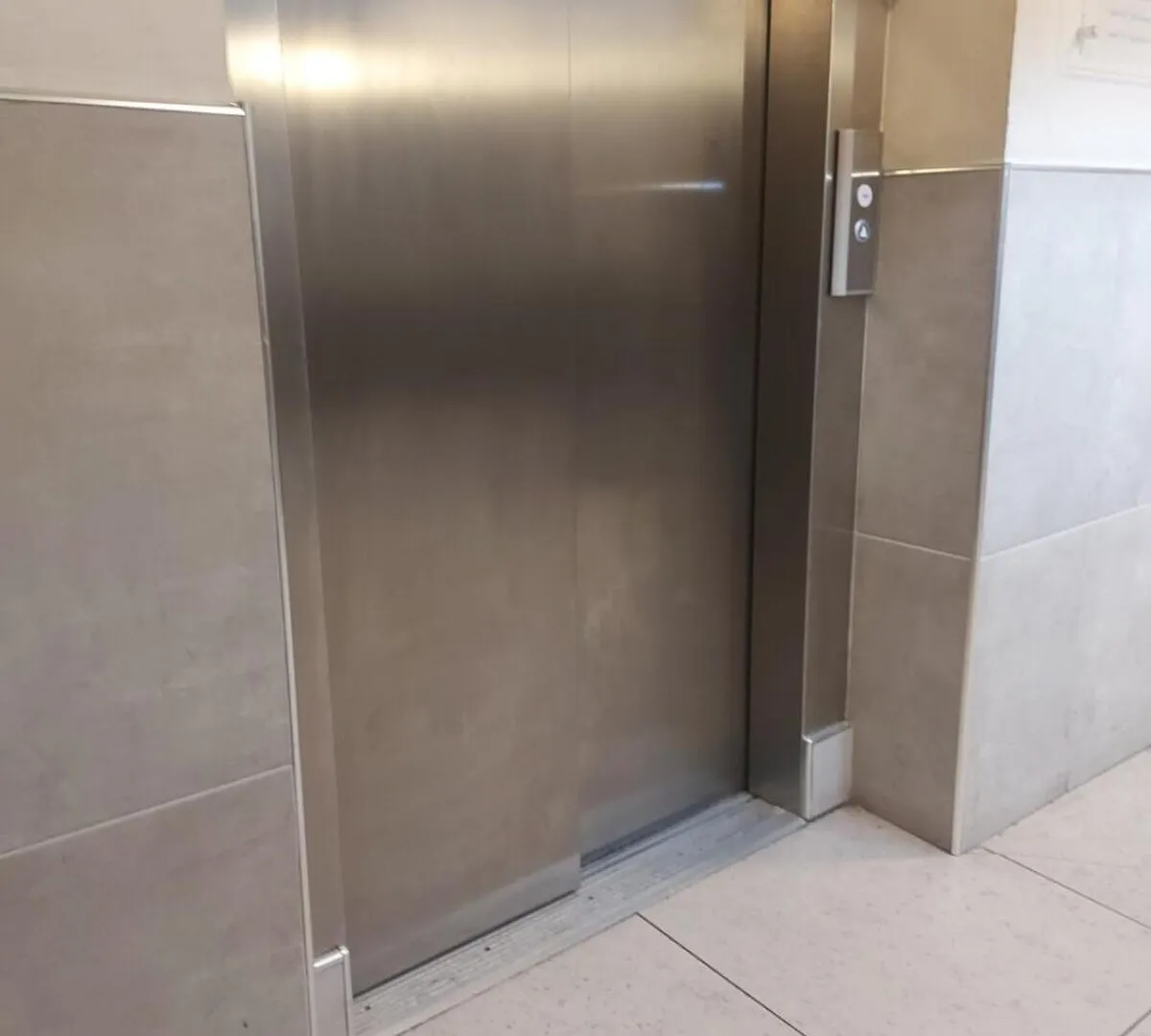 Comfortable Modern 1 Bedroom Apartment In Sheffield -Convenient For Up To 3